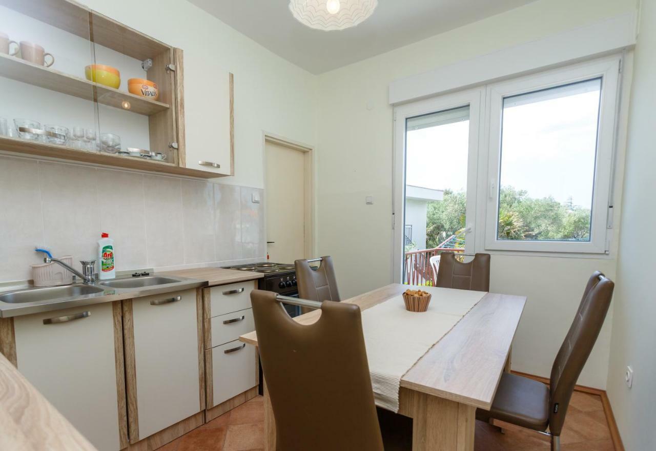 Apartman Jezevac Krk Town Exterior foto