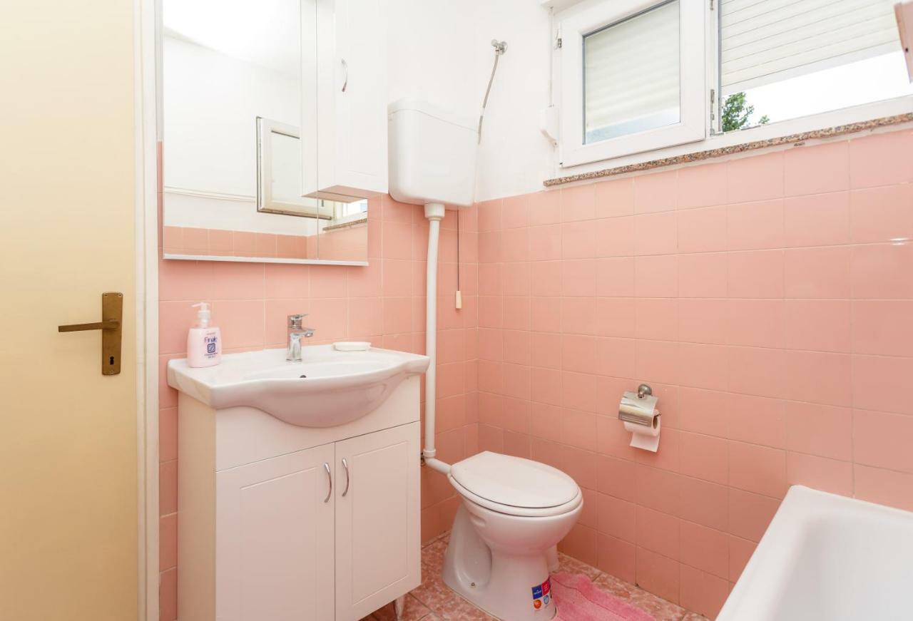 Apartman Jezevac Krk Town Exterior foto