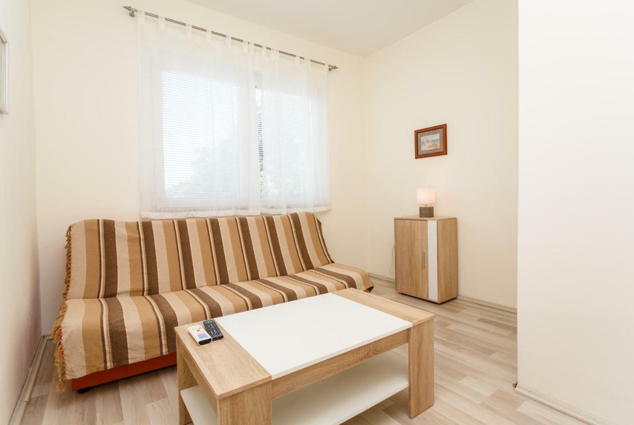 Apartman Jezevac Krk Town Exterior foto