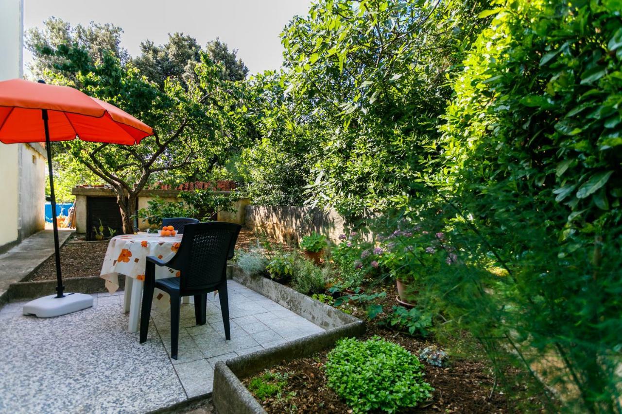 Apartman Jezevac Krk Town Exterior foto